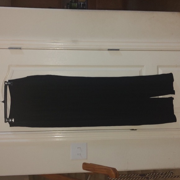 Maternity Clothing Bundle - Picture 4 of 12